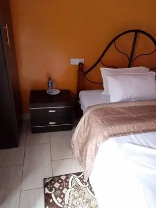 Basic Tek Büyük Yataklı Oda