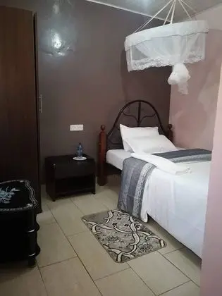 Basic Tek Büyük Yataklı Oda