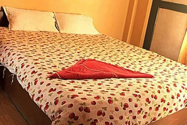 Basic Tek Büyük Yataklı Oda