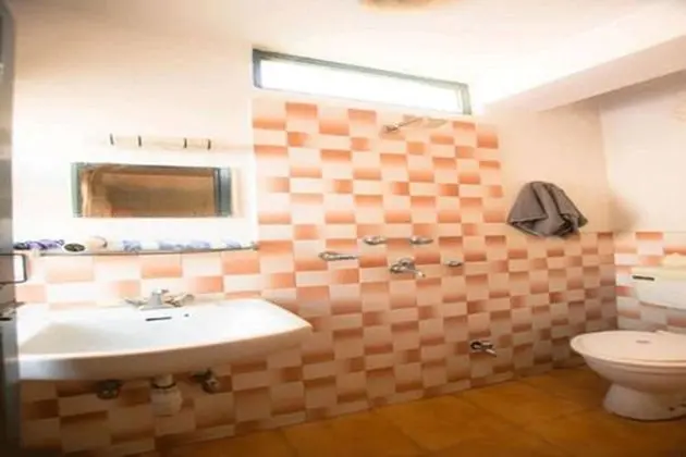 Basic Tek Büyük Yataklı Oda