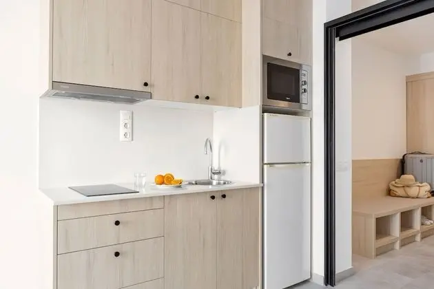 Stüdyo, Havuz Manzaralı (2 Adultos y 2 Niños)