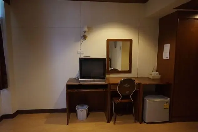 Standard Twin Bed - Aircon Room