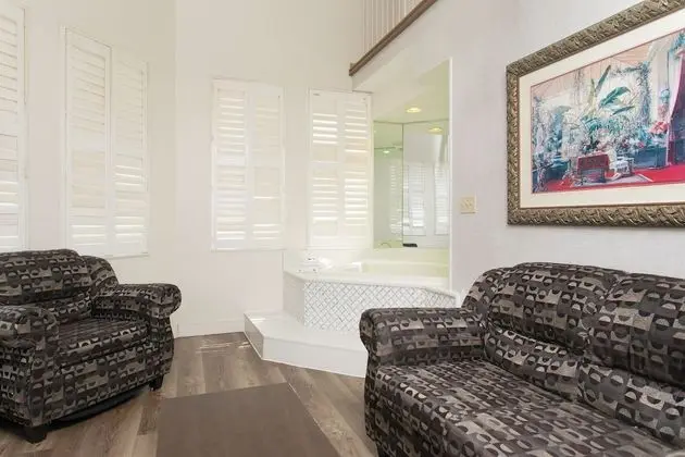 Basic Tek Kişilik Oda, 1 Büyük (Queen) Boy Yatak, Sıcak Su Küveti (Non-wheelchair Accessible)