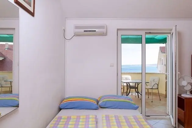 Apart Daire (Super - 50 m from pebble beach - A10 )