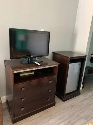 Economy Tek Büyük Yataklı Oda