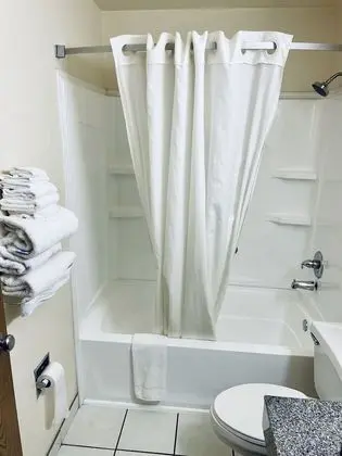 Stüdyo Süit, 1 En Büyük (King) Boy Yatak, Sigara İçilebilir