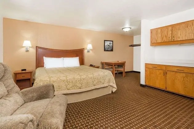 Süit, 1 En Büyük (King) Boy Yatak, Sigara İçilmez