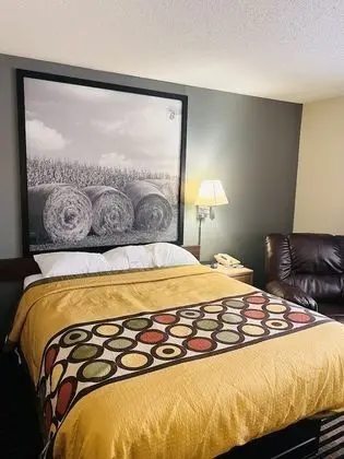 Oda, 1 Büyük (Queen) Boy Yatak, Engellilere Uygun, Sigara İçilmez