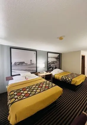 Oda, 2 Büyük (Queen) Boy Yatak, Sigara İçilmez