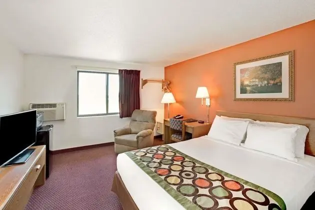 Oda, 1 Büyük (Queen) Boy Yatak