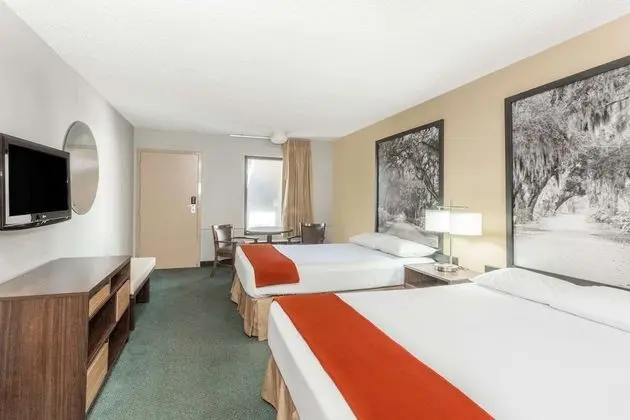 Oda, 2 Çift Kişilik Yatak, Sigara İçilmez (First Floor)