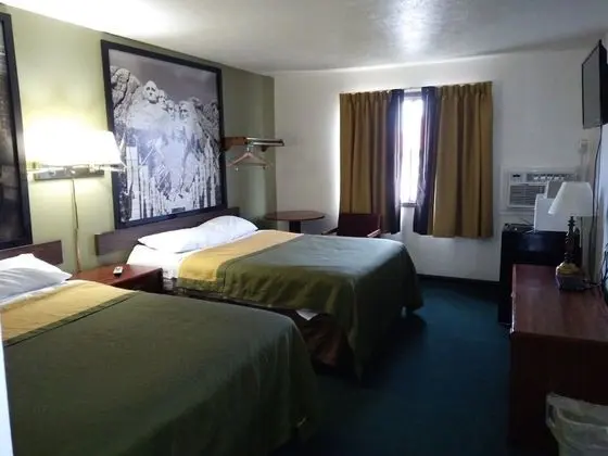 Standard Tek Büyük Yataklı Oda