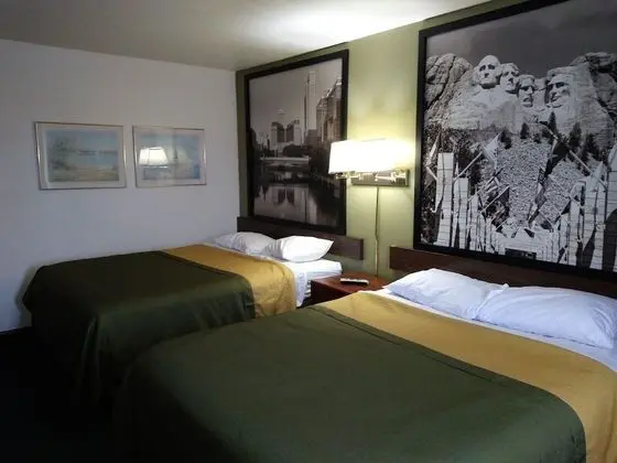 Standard Tek Büyük Yataklı Oda