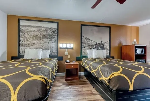 Oda, 2 Büyük (Queen) Boy Yatak, Sigara İçilmez