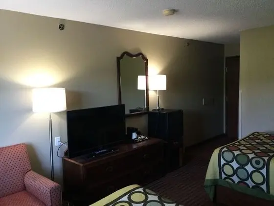 Tek Büyük Yataklı Oda, 2 Çift Kişilik Yatak