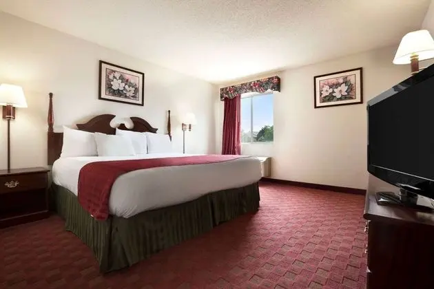 Süit, Birden Çok Yatak, Sigara İçilmez (Two-Bedroom)