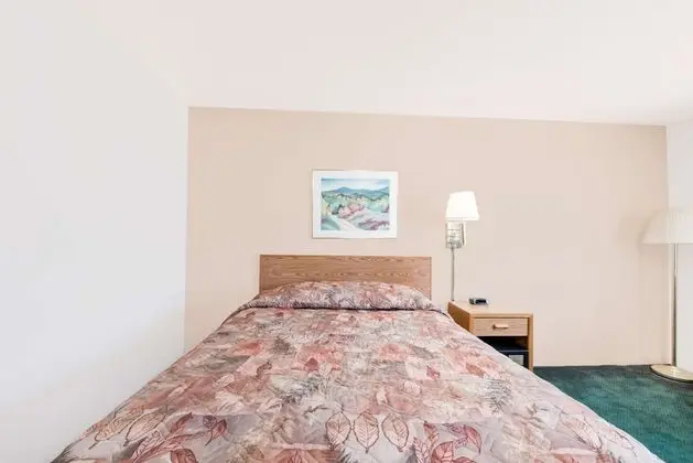 Standard Oda, 1 Büyük (Queen) Boy Yatak