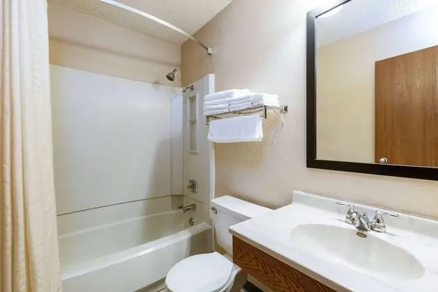 Oda, 2 Büyük (Queen) Boy Yatak, Sigara İçilmez