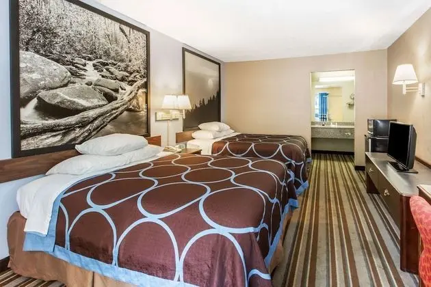 Oda, 2 Büyük (Queen) Boy Yatak, Sigara İçilebilir