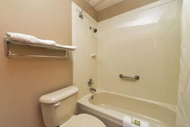 Standard Room, 1 King Bed Non Smoking