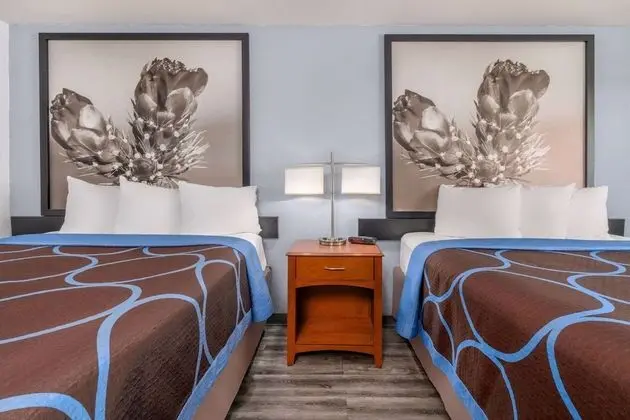 Oda, 2 Büyük (Queen) Boy Yatak, Sigara İçilmez