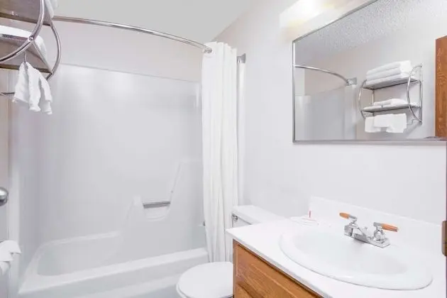 Oda, 2 Çift Kişilik Yatak, Sigara İçilmez