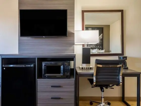 Standard Oda, 1 Büyük (Queen) Boy Yatak