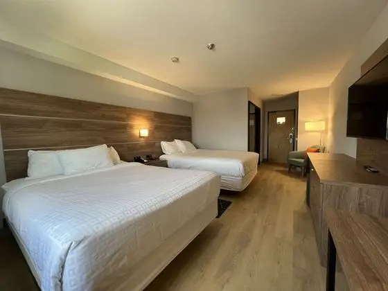 Standard Oda, 2 Büyük (Queen) Boy Yatak