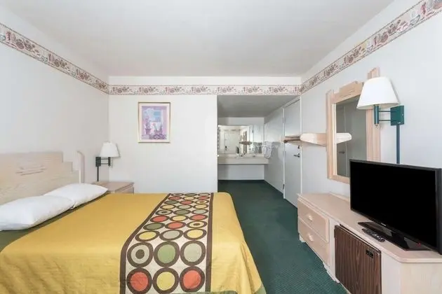 Standard Oda, 1 Büyük (Queen) Boy Yatak, Engellilere Uygun