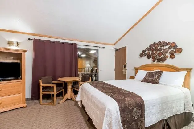 Deluxe Süit, Birden Çok Yatak, Sigara İçilmez, Havuz Manzaralı