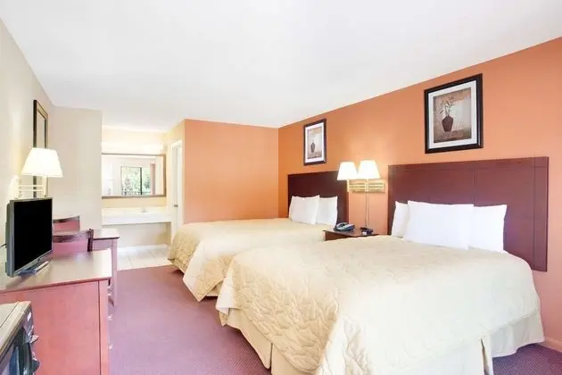 Standard Oda, 2 Büyük (Queen) Boy Yatak, Sigara İçilebilir