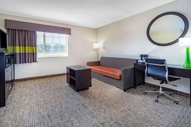 Süit, 2 Büyük (Queen) Boy Yatak, Sigara İçilmez