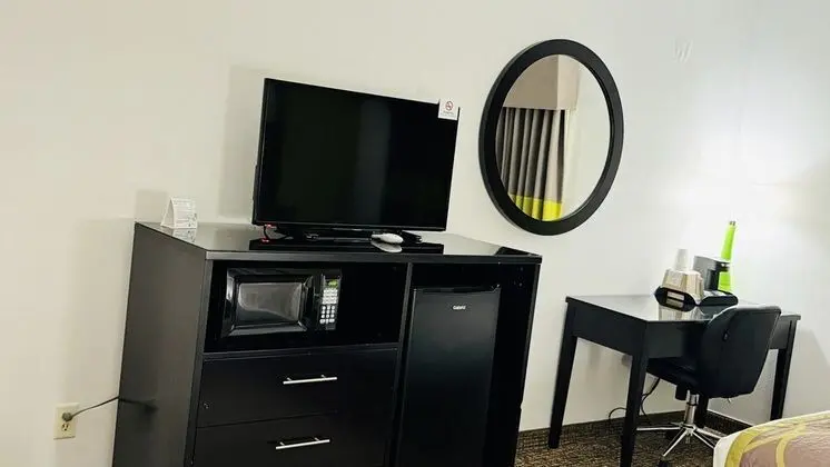 Oda, 1 En Büyük (King) Boy Yatak, Engellilere Uygun, Sigara İçilmez