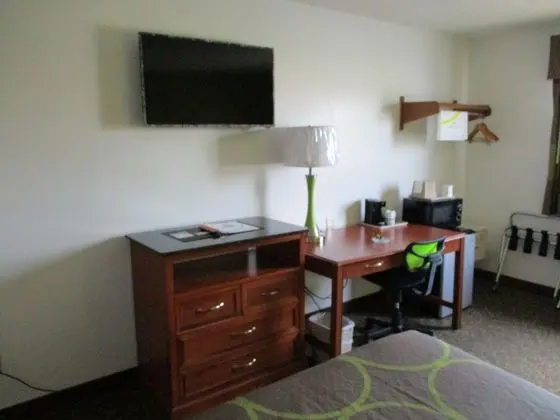 Oda, 1 Büyük (Queen) Boy Yatak, Sigara İçilebilir