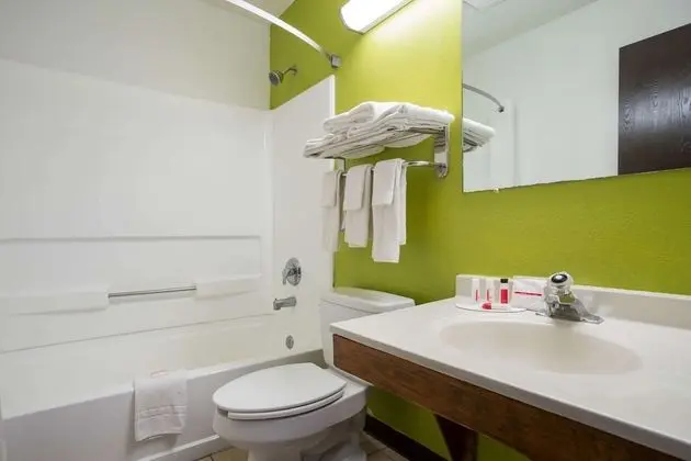 Oda, 1 Büyük (Queen) Boy Yatak, Sigara İçilebilir