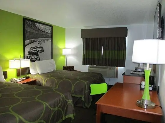 Oda, 2 Çift Kişilik Yatak, Sigara İçilebilir