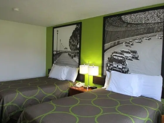 Oda, 2 Çift Kişilik Yatak, Sigara İçilebilir