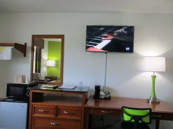 Oda, 2 Çift Kişilik Yatak, Sigara İçilebilir