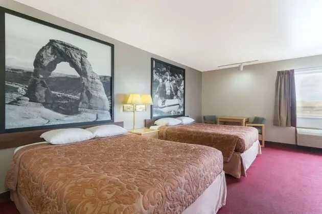 Standard Oda, 2 Büyük (Queen) Boy Yatak (Pet friendly)