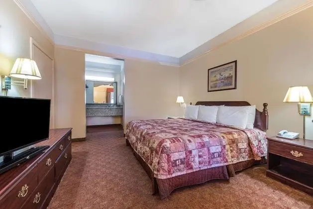 Oda, 1 En Büyük (King) Boy Yatak, Sigara İçilebilir