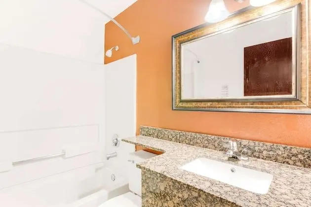 Standard Oda, 1 Büyük (Queen) Boy Yatak