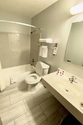 Oda, 2 Çift Kişilik Yatak, Sigara İçilmez