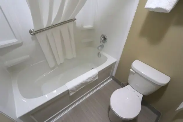 Oda, 2 Büyük (Queen) Boy Yatak, Sigara İçilmez (Pet Friendly/First Floor)