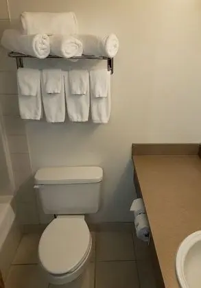 Upgraded, Oda, 1 En Büyük (King) Boy Yatak