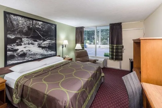 Tek Büyük Yataklı Oda, 2 Çift Kişilik Yatak