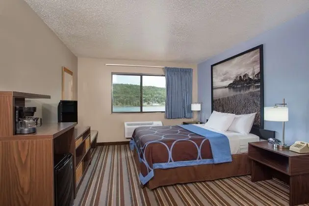 Oda, 1 Büyük (Queen) Boy Yatak, Sigara İçilmez, Göl Manzaralı