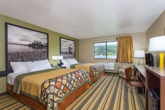 Oda, 2 Büyük (Queen) Boy Yatak, Sigara İçilmez, Göl Manzaralı