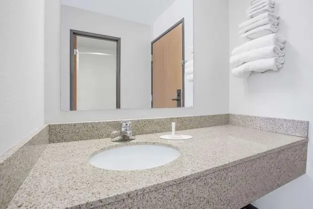 Süit, 1 En Büyük (King) Boy Yatak, Sigara İçilmez