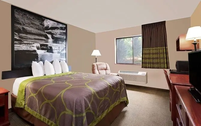 Standard Oda, 1 Büyük (Queen) Boy Yatak