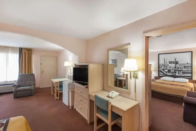 Süit, 2 Büyük (Queen) Boy Yatak, Sigara İçilmez (One-Bedroom Suite)